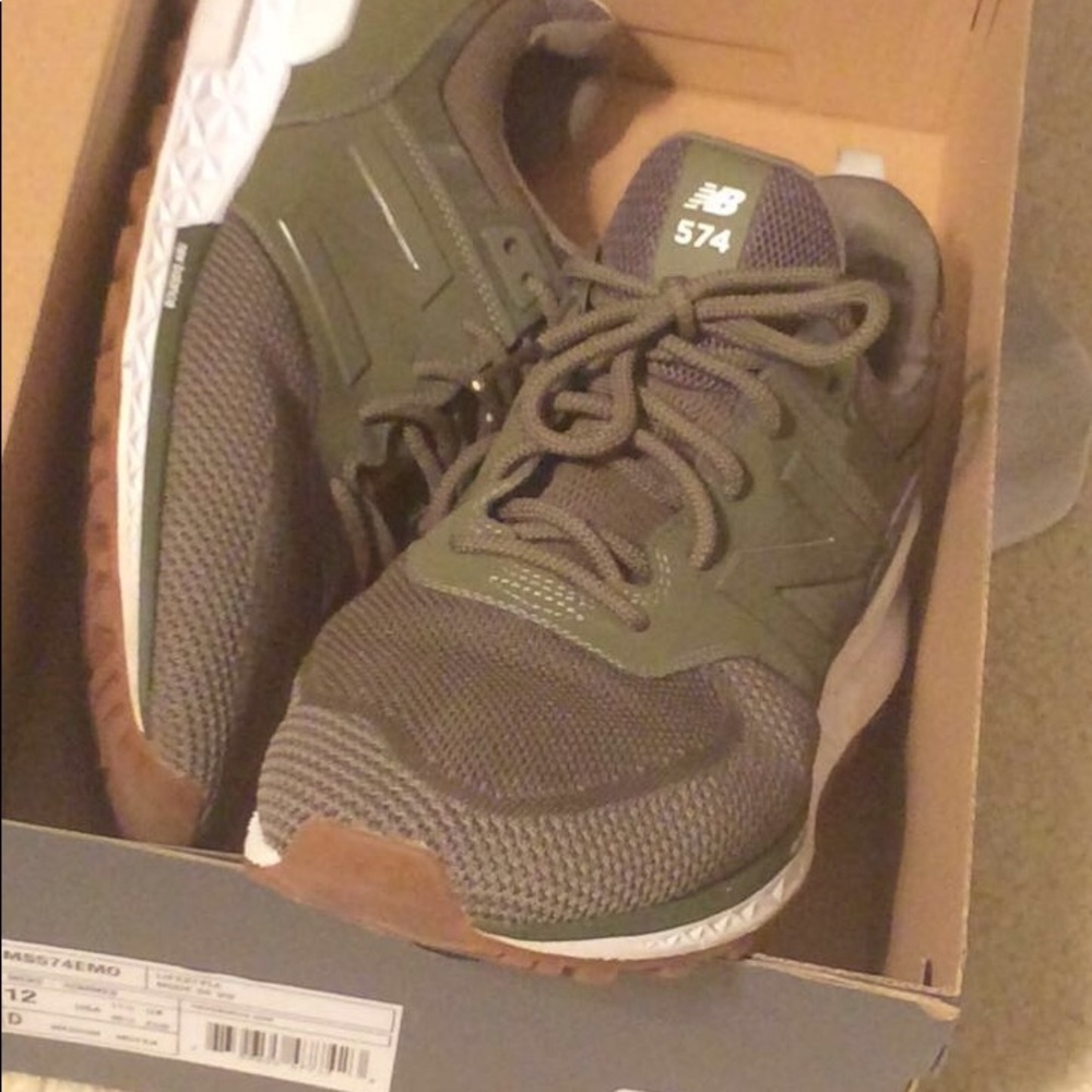 New balance shoes